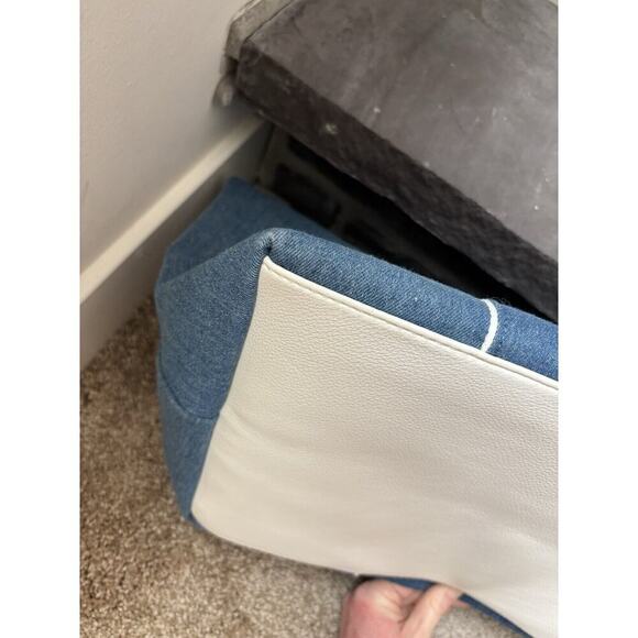 Draper James Chambray Savannah Large Duffle Bag blue white Coastal Resort Travel - Picture 6 of 16